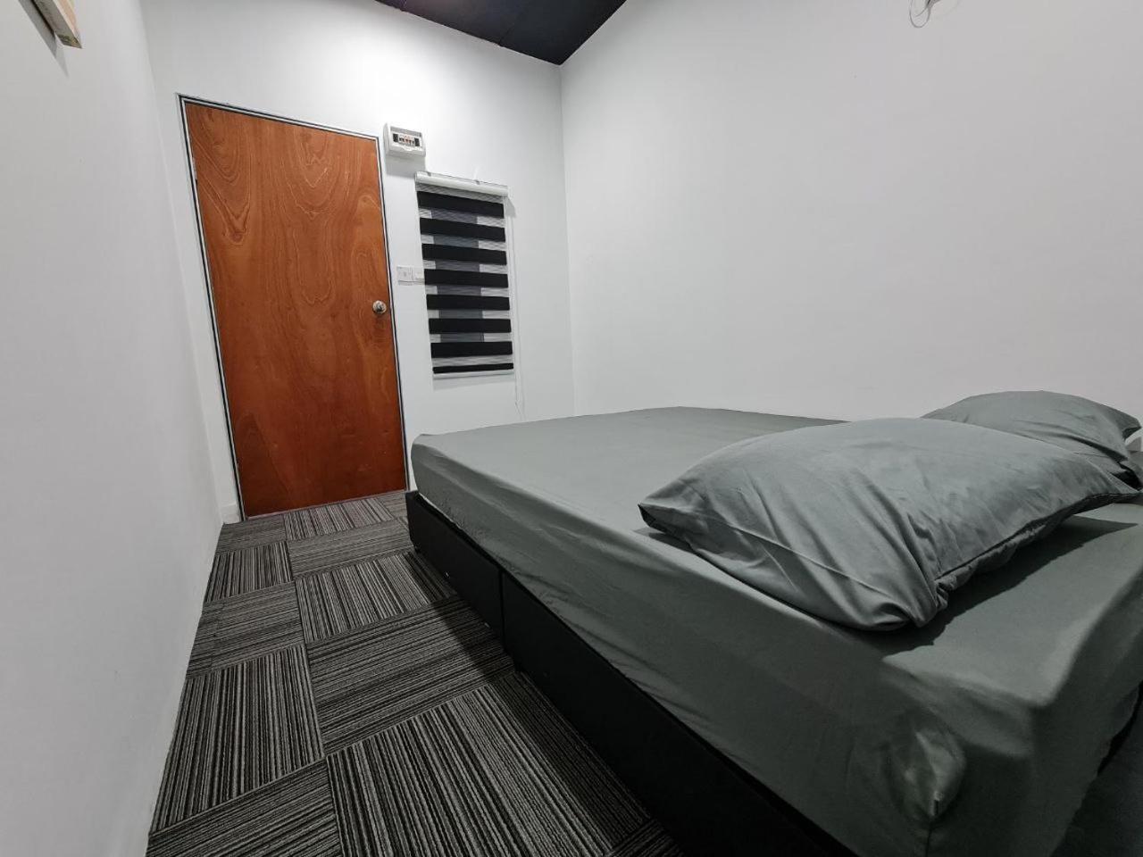 Ayden Hostel Airport Transit - Klia Sepang Extérieur photo